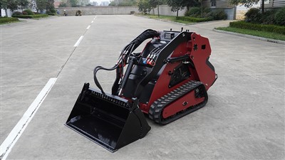 Ładowarka kompaktowa JS525Y Skid Steer